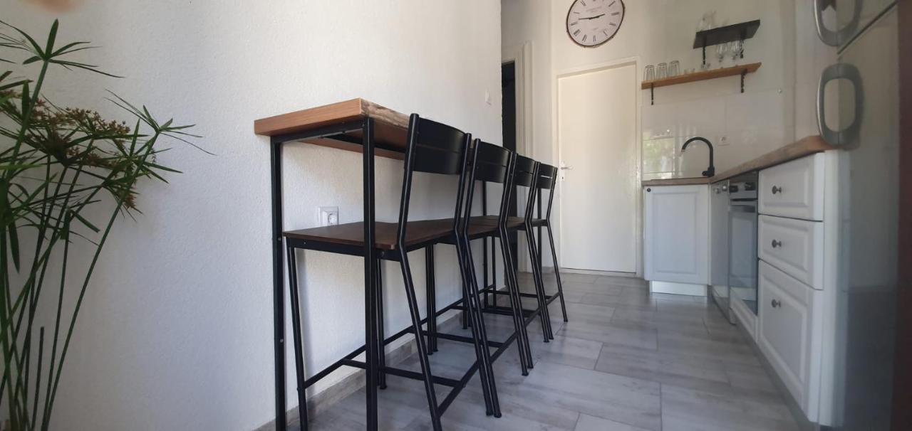 Apartments Kut Vis Luaran gambar