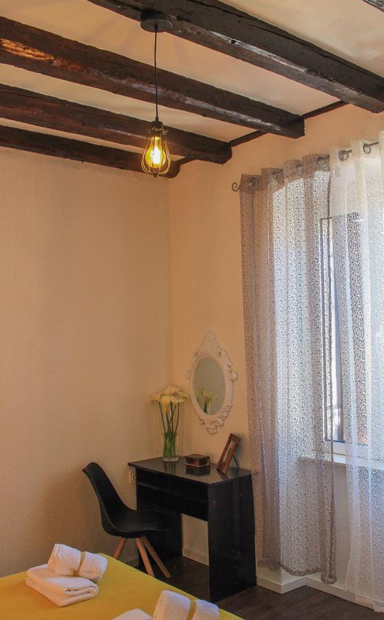 Apartments Kut Vis Luaran gambar